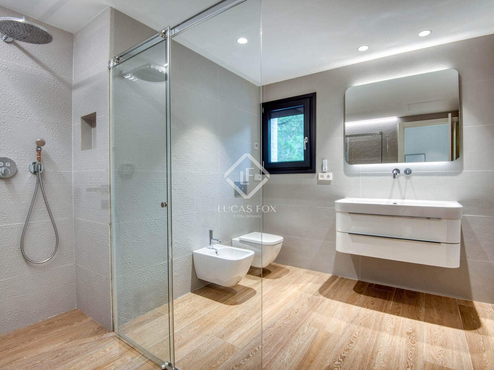 5 makuuhuone Huvila myytävänä paikassa Santa Cristina d'Aro mukana uima-altaan 
autotalli - 2 800 000 € (Ref: 9409357)