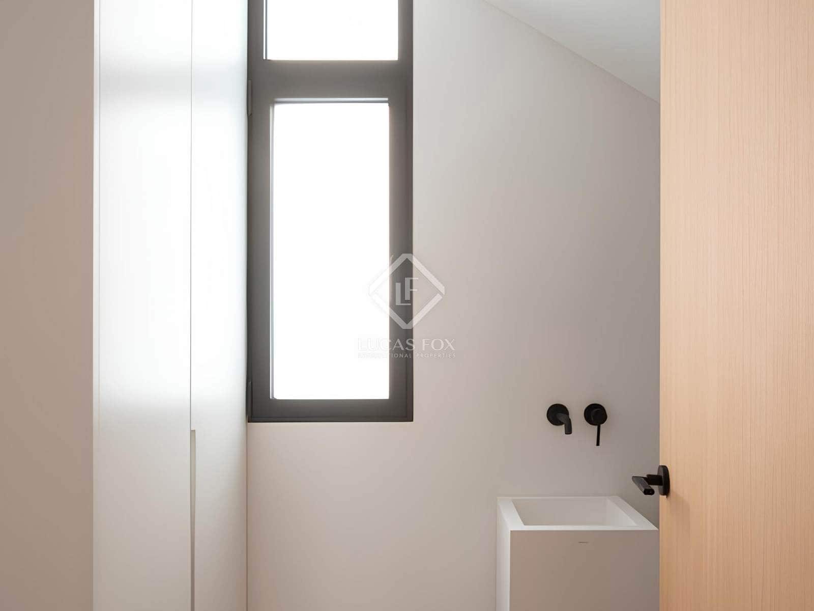 3 soverom Penthouse til salgs i Palma de Mallorca med svømmebasseng garasje - € 2 600 000 (Ref: 9409869)