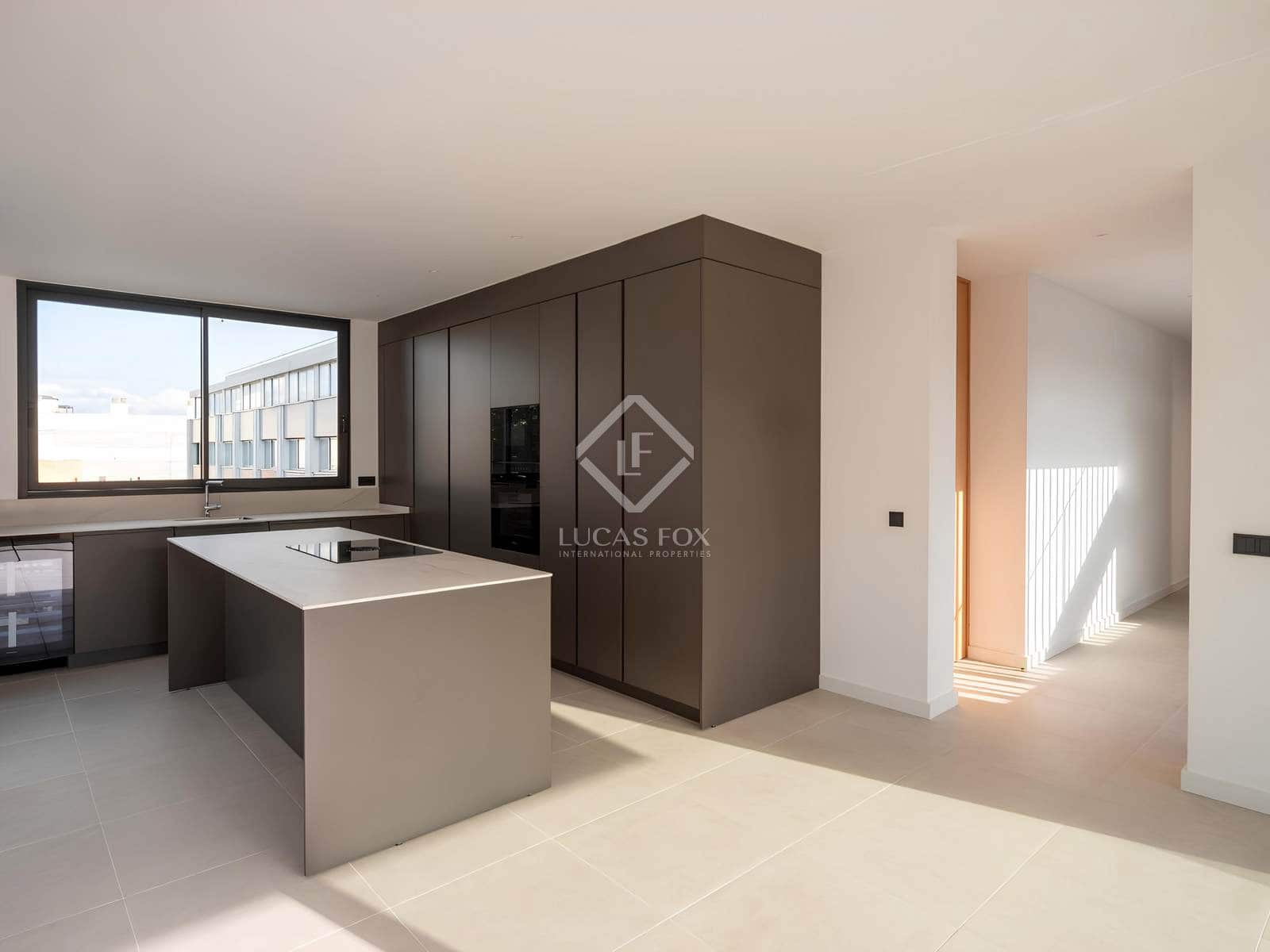 3 soverom Penthouse til salgs i Palma de Mallorca med svømmebasseng garasje - € 2 600 000 (Ref: 9409869)