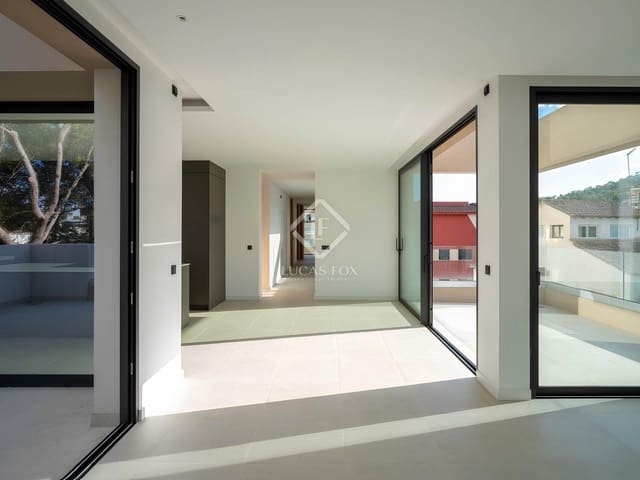 3 soverom Penthouse til salgs i Palma de Mallorca med svømmebasseng garasje - € 2 600 000 (Ref: 9409869)