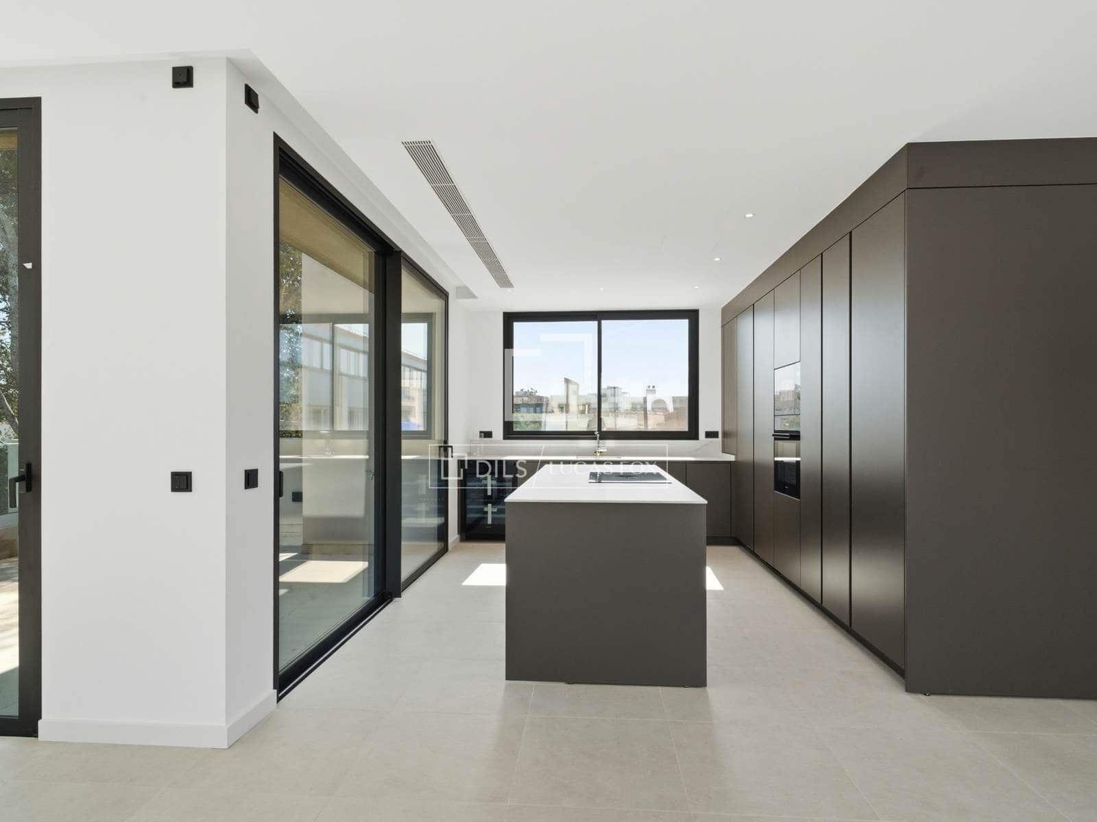3 slaapkamer Penthouse te koop in Palma de Mallorca met zwembad garage - € 2.600.000 (Ref: 9409869)