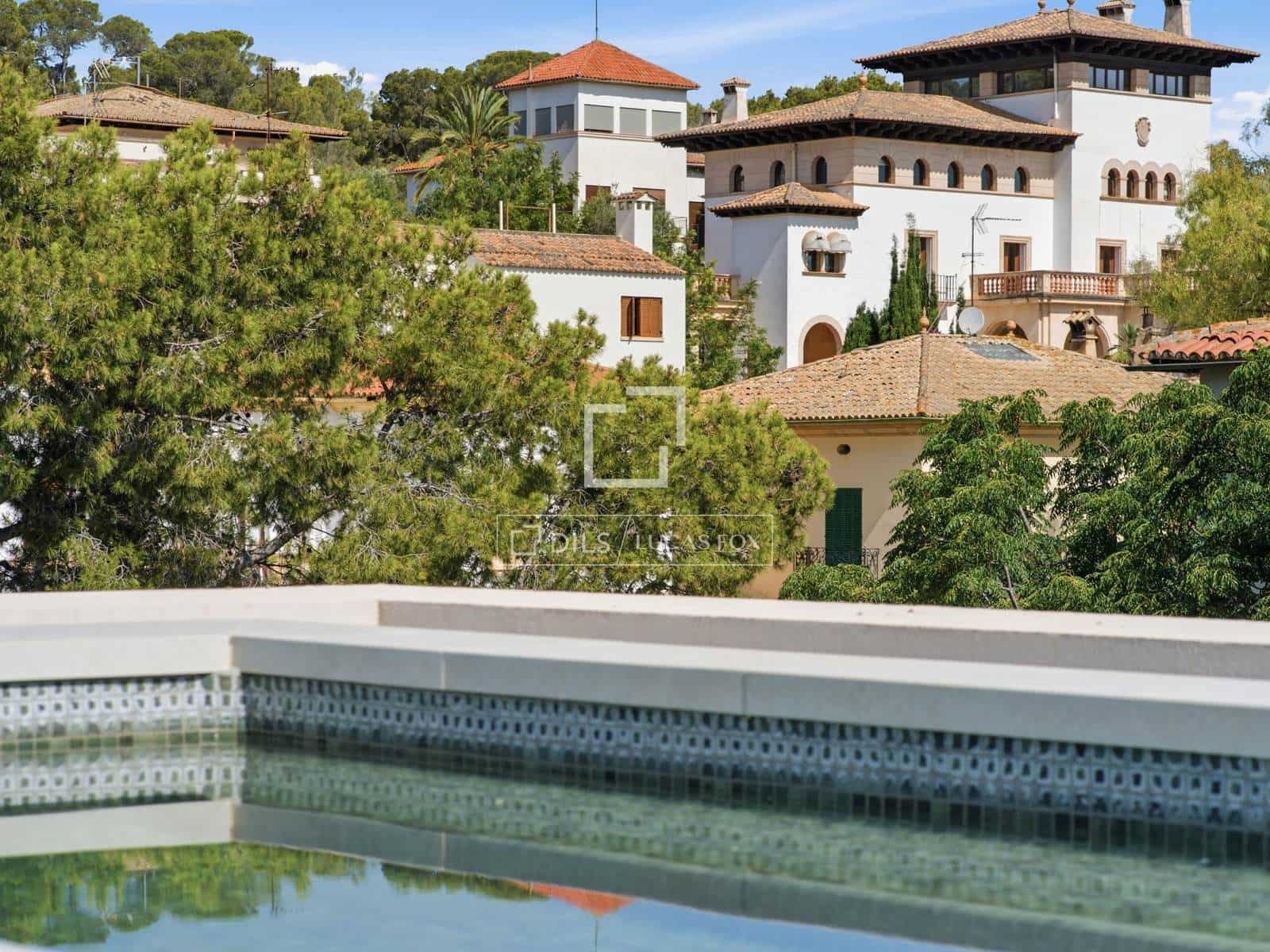 3 slaapkamer Penthouse te koop in Palma de Mallorca met zwembad garage - € 2.600.000 (Ref: 9409869)