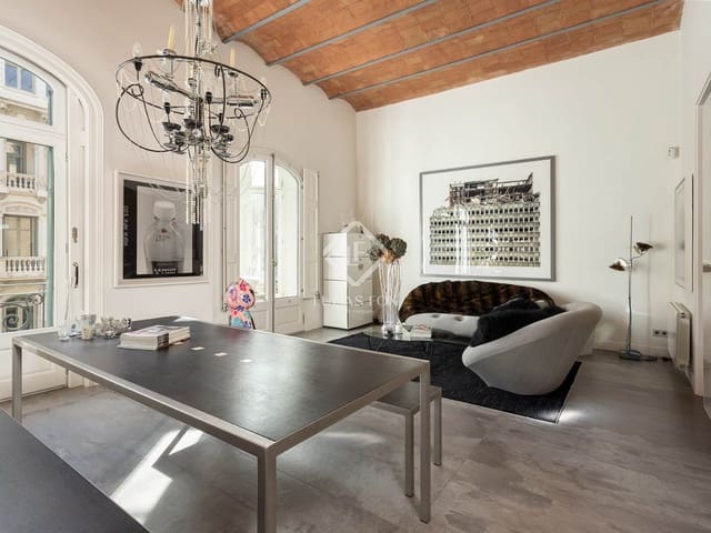 2 slaapkamer Appartement te koop in Barcelona stad - € 1.695.000 (Ref: 9410074)