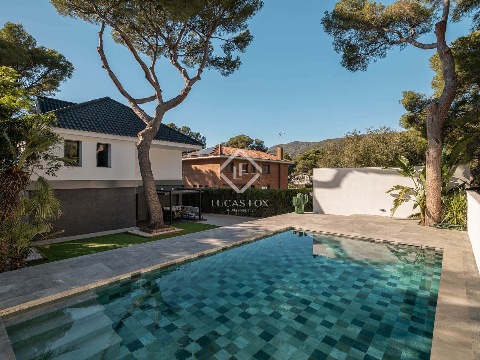 5 slaapkamer Villa te koop in Castelldefels met zwembad garage - € 2.650.000 (Ref: 9410224)