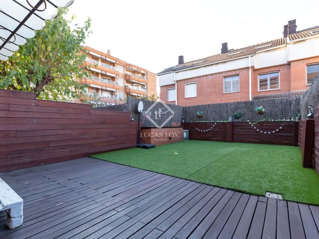 5 bedroom Villa for sale in Sant Joan Despí with garage - € 925,000 (Ref: 9410225)