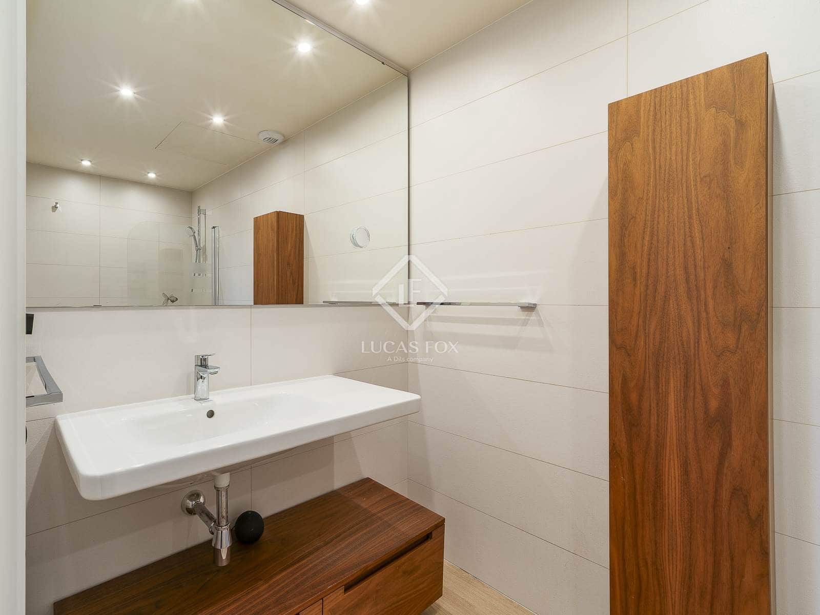 4 soveværelse Penthouse til salg i Barcelona by med garage - € 1.250.000 (Ref: 9412643)