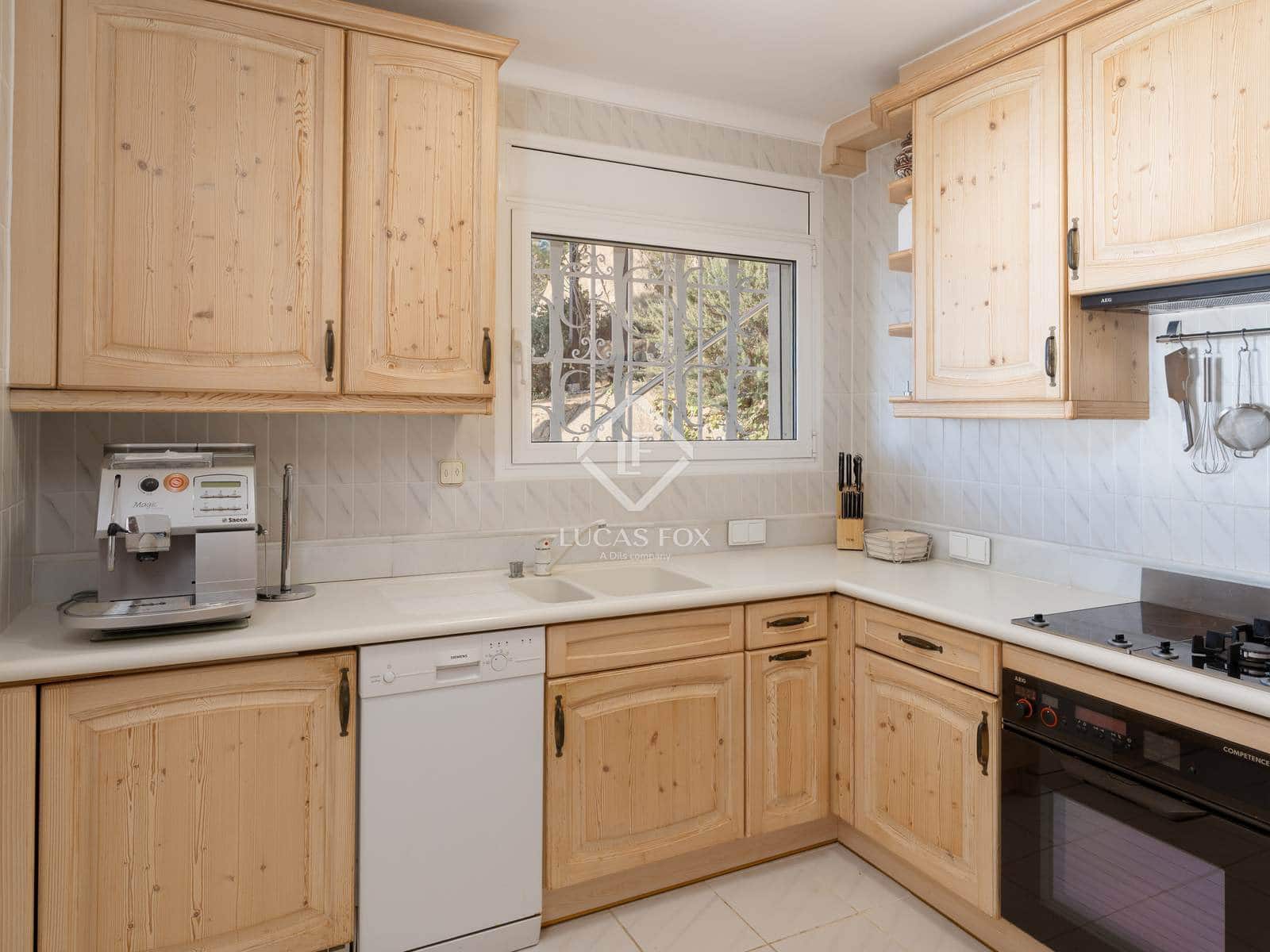 4 sypialnia Willa na sprzedaż w Roses z basenem garażem - 1 295 000 € (Ref: 9412644)