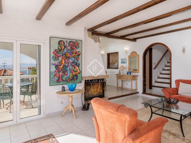 4 slaapkamer Villa te koop in Roses met zwembad garage - € 1.295.000 (Ref: 9412644)