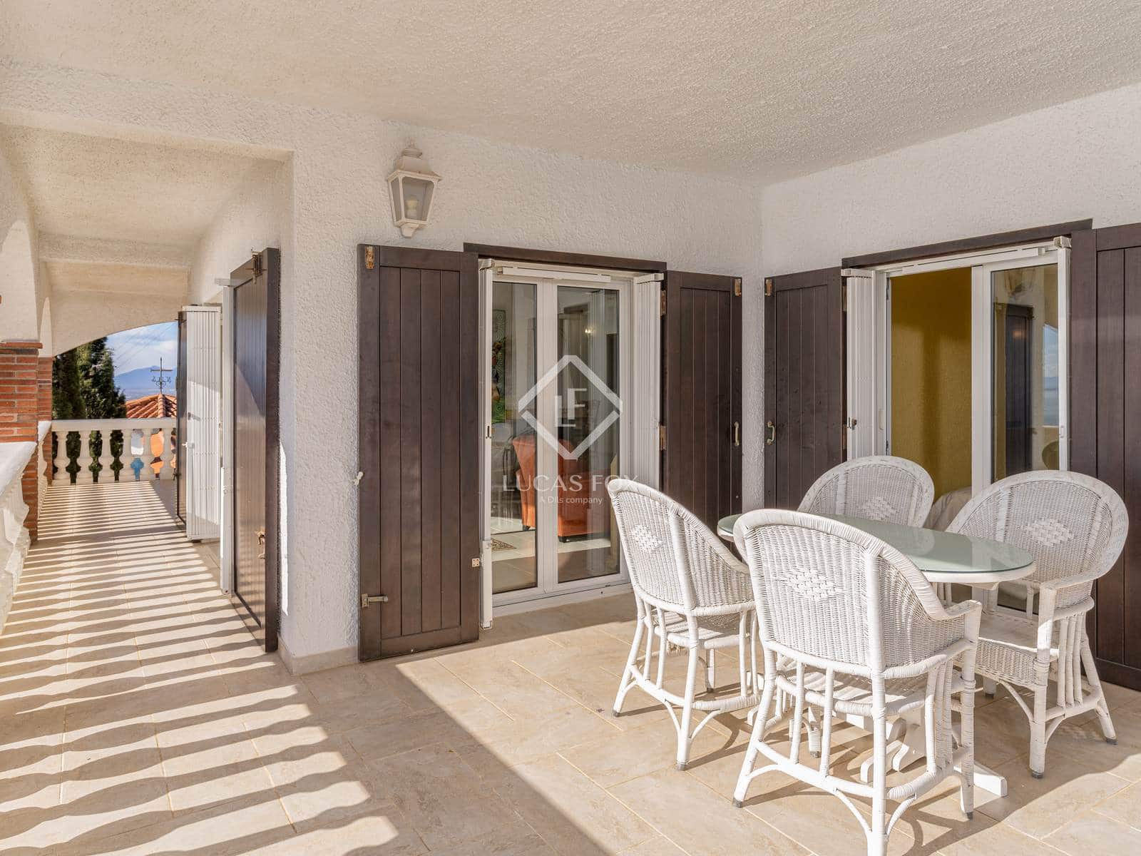 4 sypialnia Willa na sprzedaż w Roses z basenem garażem - 1 295 000 € (Ref: 9412644)