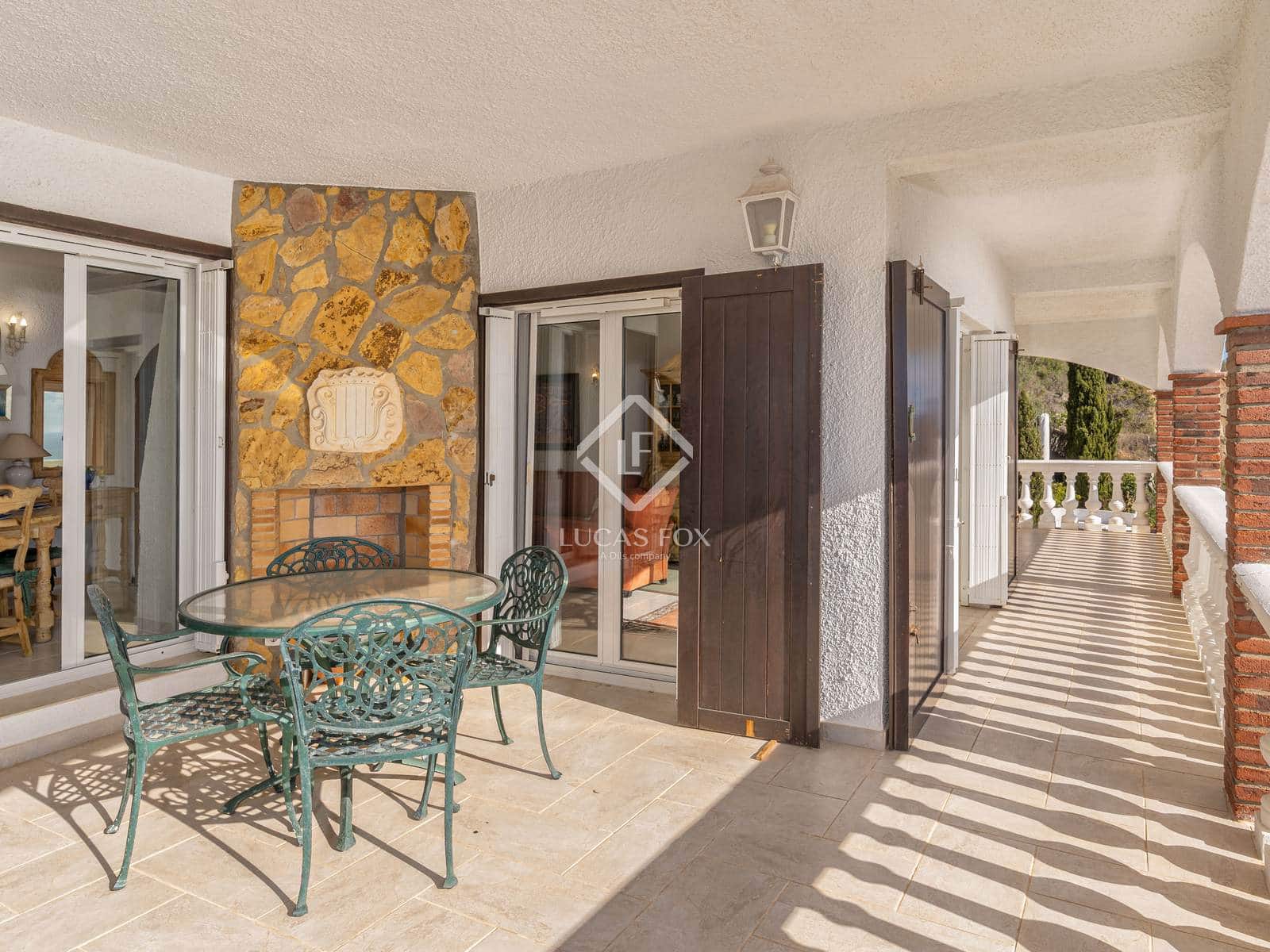 4 sypialnia Willa na sprzedaż w Roses z basenem garażem - 1 295 000 € (Ref: 9412644)