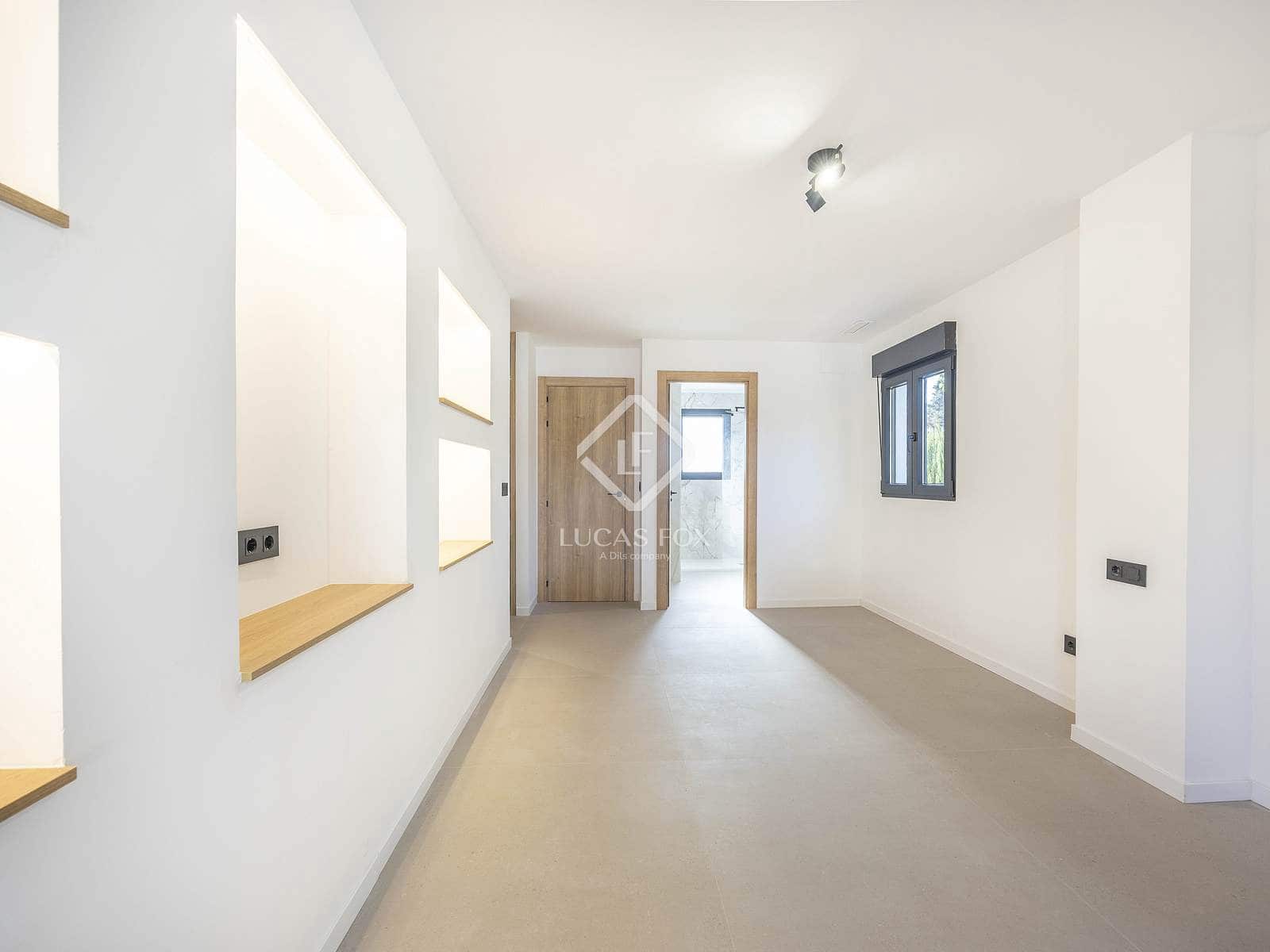 4 soverom Villa til salgs i San Antonio de Benageber med svømmebasseng garasje - € 795 000 (Ref: 9412646)