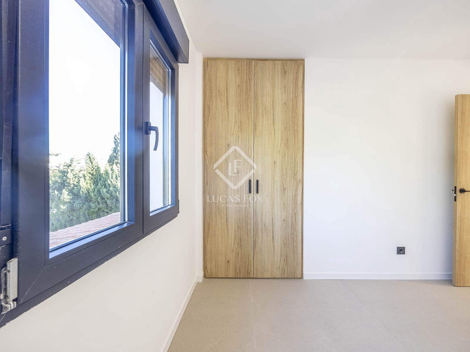 4 soverom Villa til salgs i San Antonio de Benageber med svømmebasseng garasje - € 795 000 (Ref: 9412646)