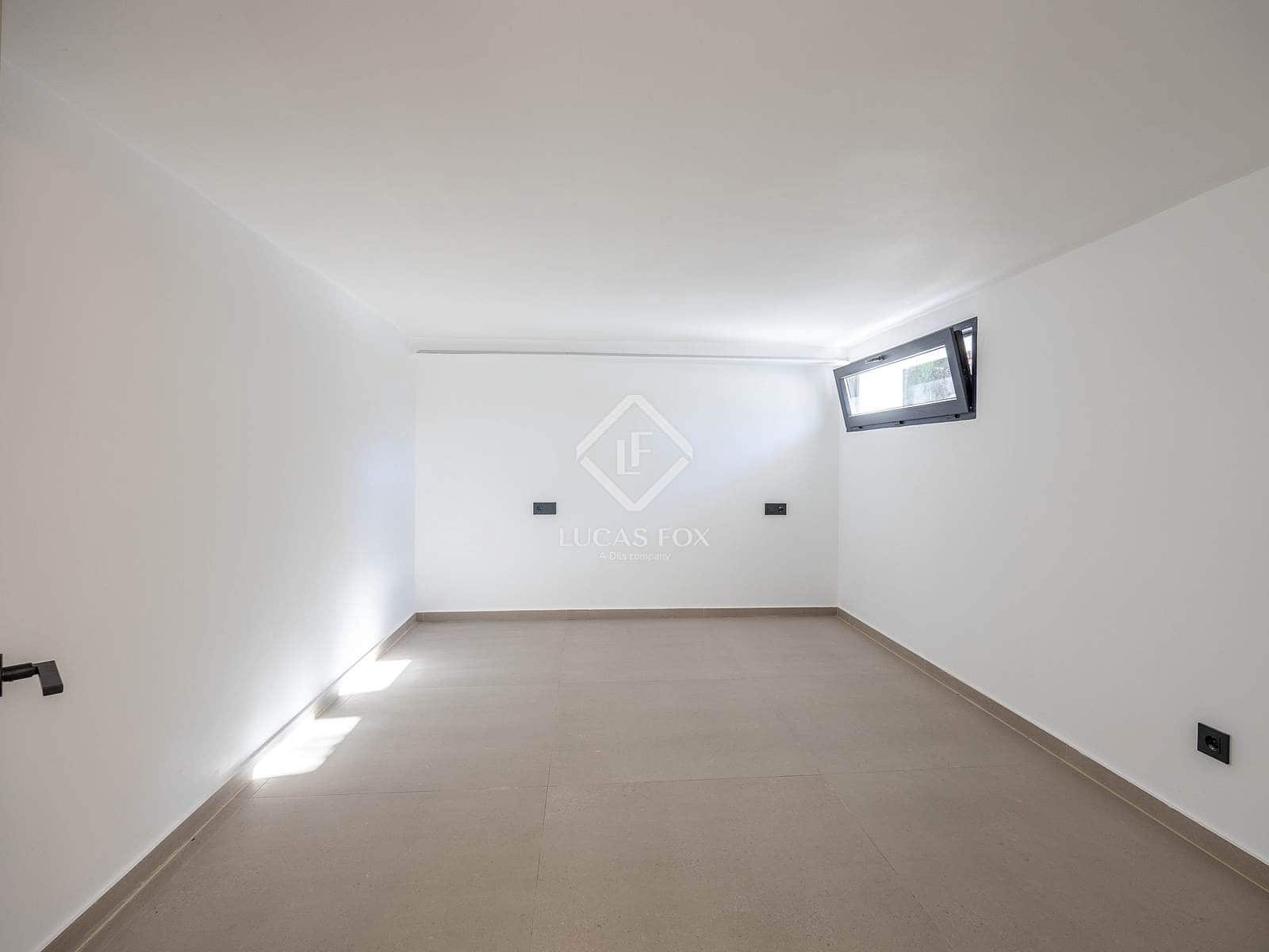 4 soverom Villa til salgs i San Antonio de Benageber med svømmebasseng garasje - € 795 000 (Ref: 9412646)