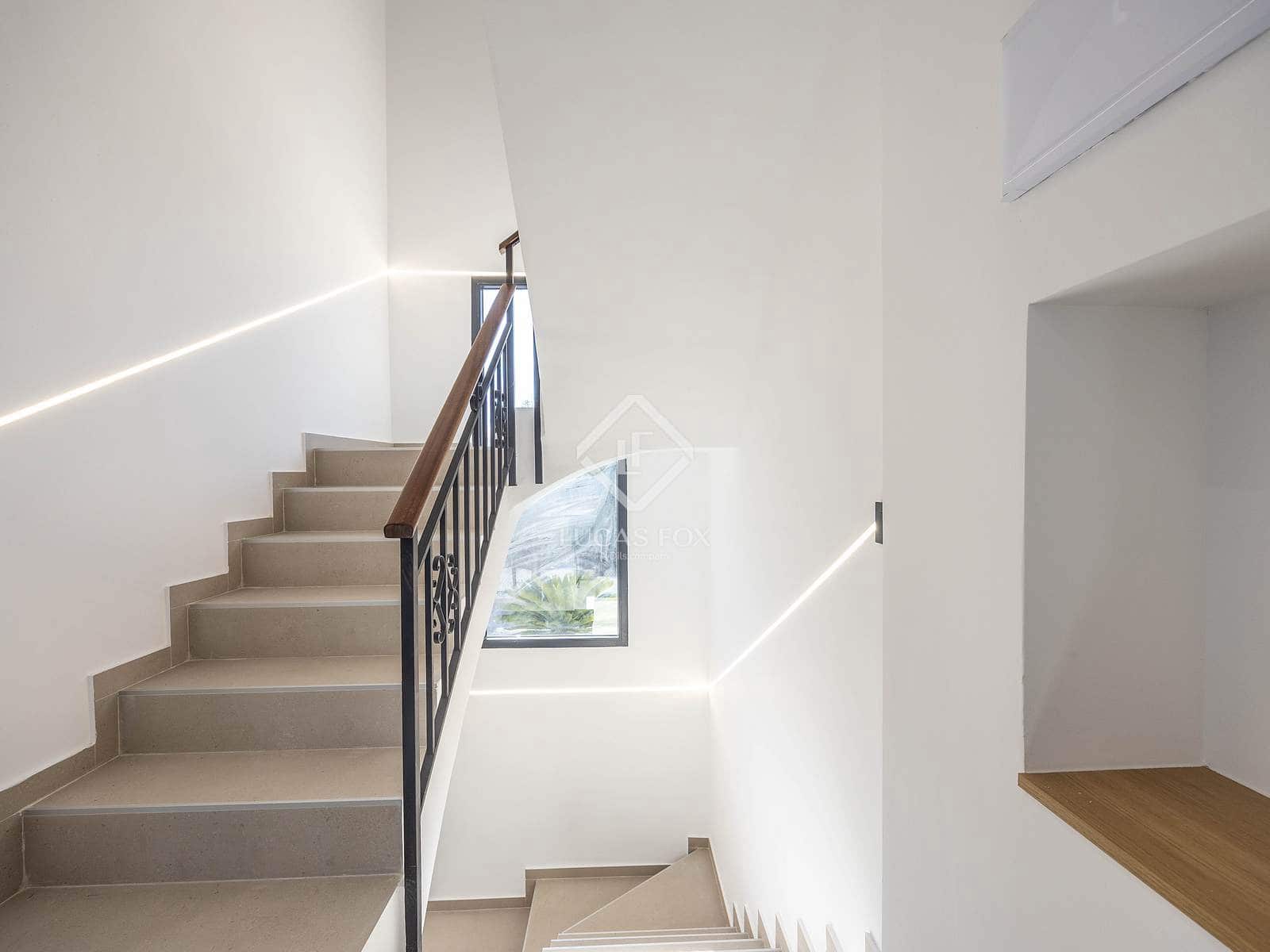 4 soverom Villa til salgs i San Antonio de Benageber med svømmebasseng garasje - € 795 000 (Ref: 9412646)