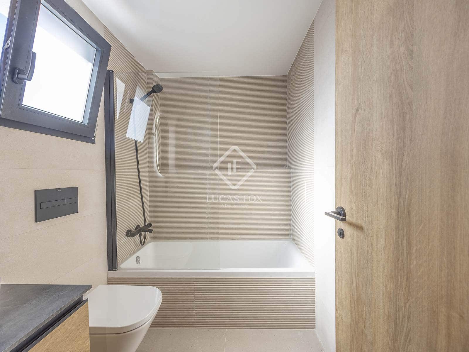 4 soverom Villa til salgs i San Antonio de Benageber med svømmebasseng garasje - € 795 000 (Ref: 9412646)