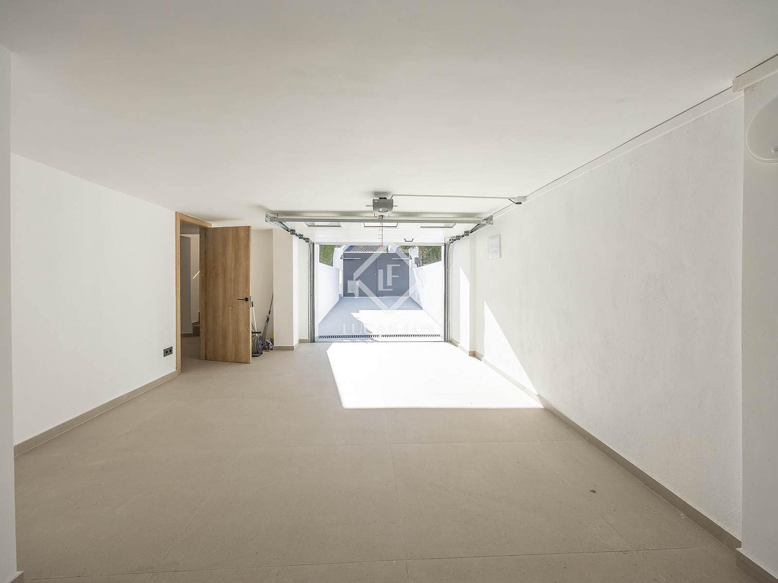 4 soverom Villa til salgs i San Antonio de Benageber med svømmebasseng garasje - € 795 000 (Ref: 9412646)