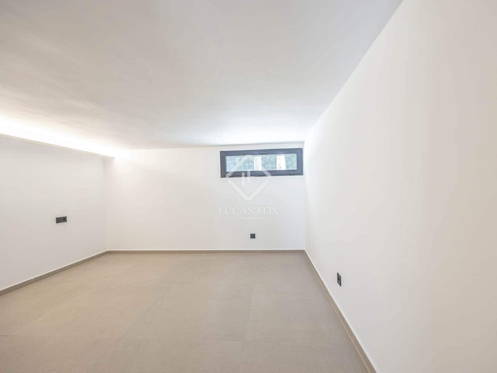 4 soverom Villa til salgs i San Antonio de Benageber med svømmebasseng garasje - € 795 000 (Ref: 9412646)