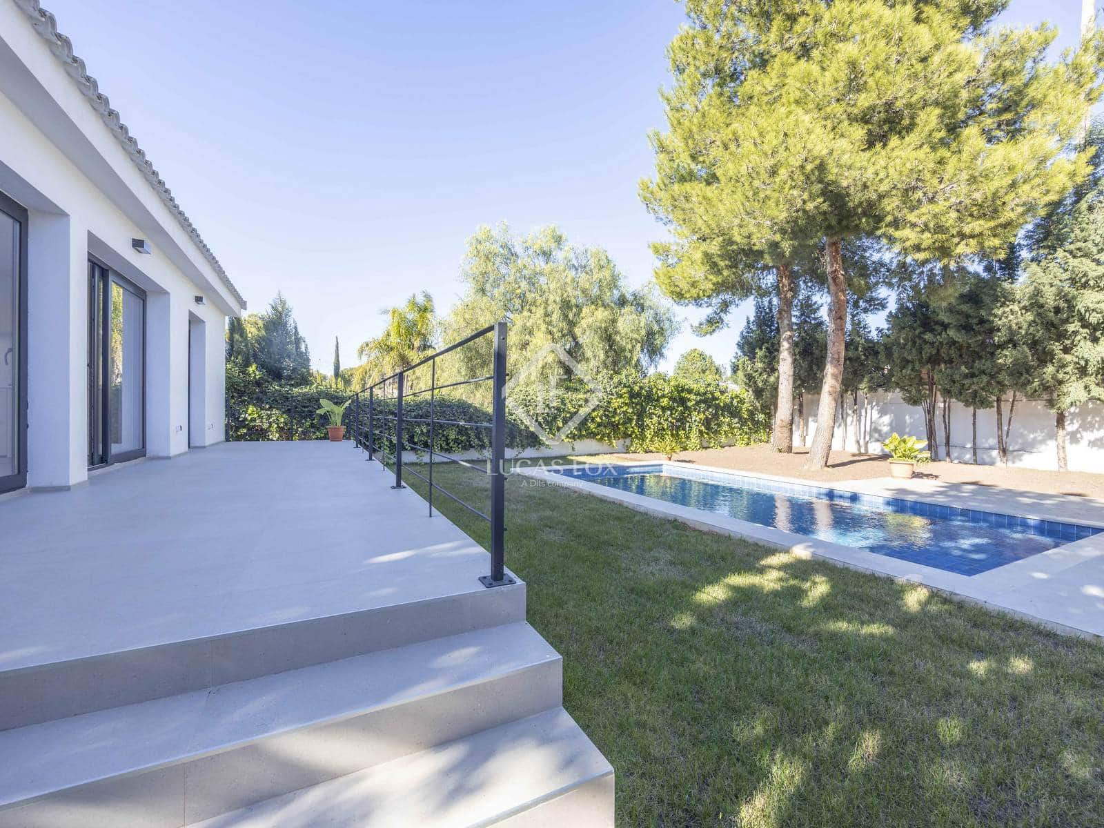 4 soverom Villa til salgs i San Antonio de Benageber med svømmebasseng garasje - € 795 000 (Ref: 9412646)