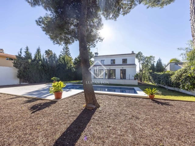 4 soverom Villa til salgs i San Antonio de Benagéber med svømmebasseng garasje - € 795 000 (Ref: 9412646)