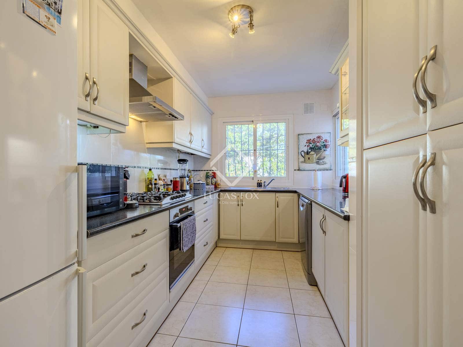 6 bedroom Villa for sale in Javea / Xabia with pool garage - € 1,200,000 (Ref: 9412807)