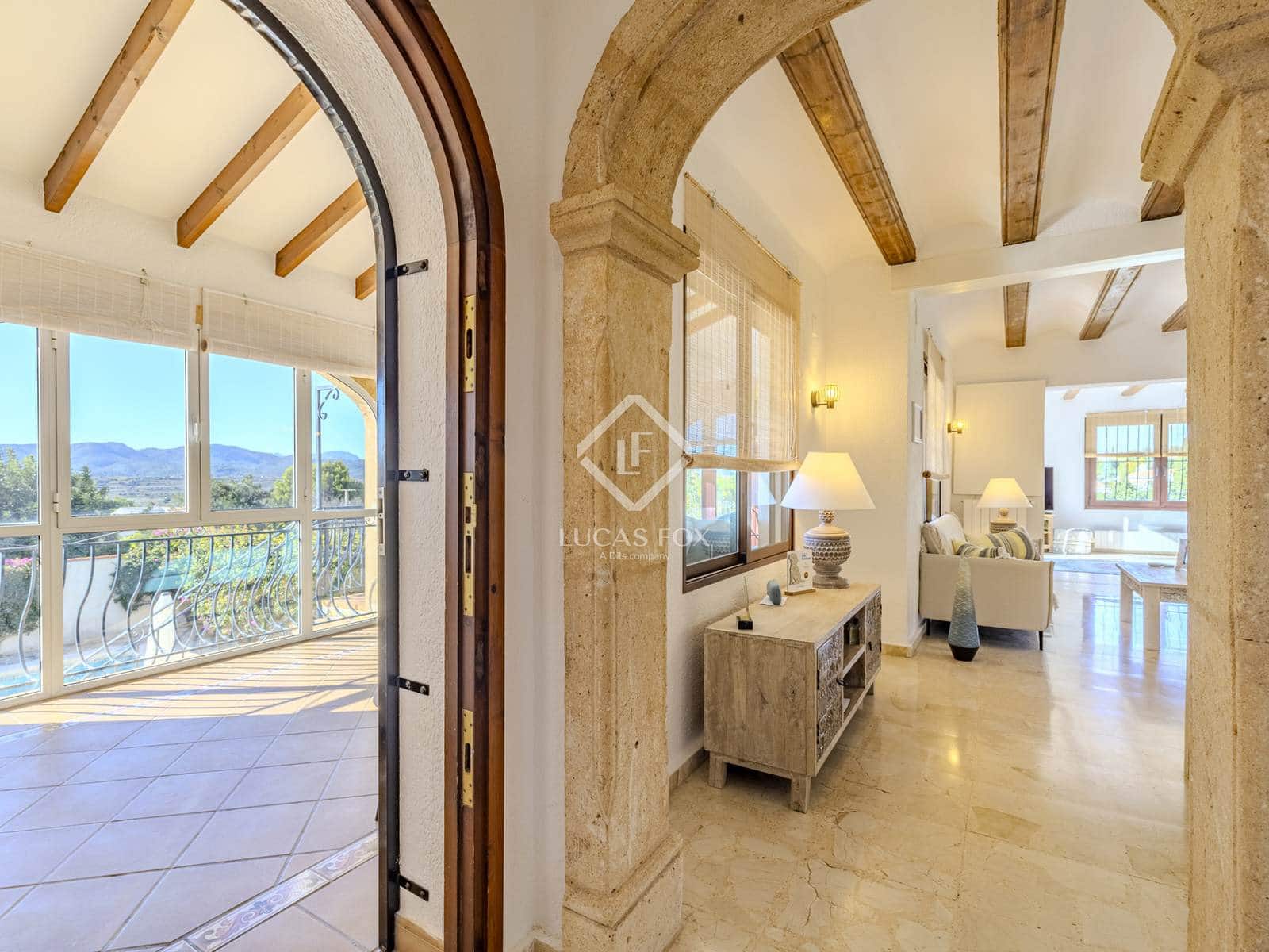 6 bedroom Villa for sale in Javea / Xabia with pool garage - € 1,200,000 (Ref: 9412807)