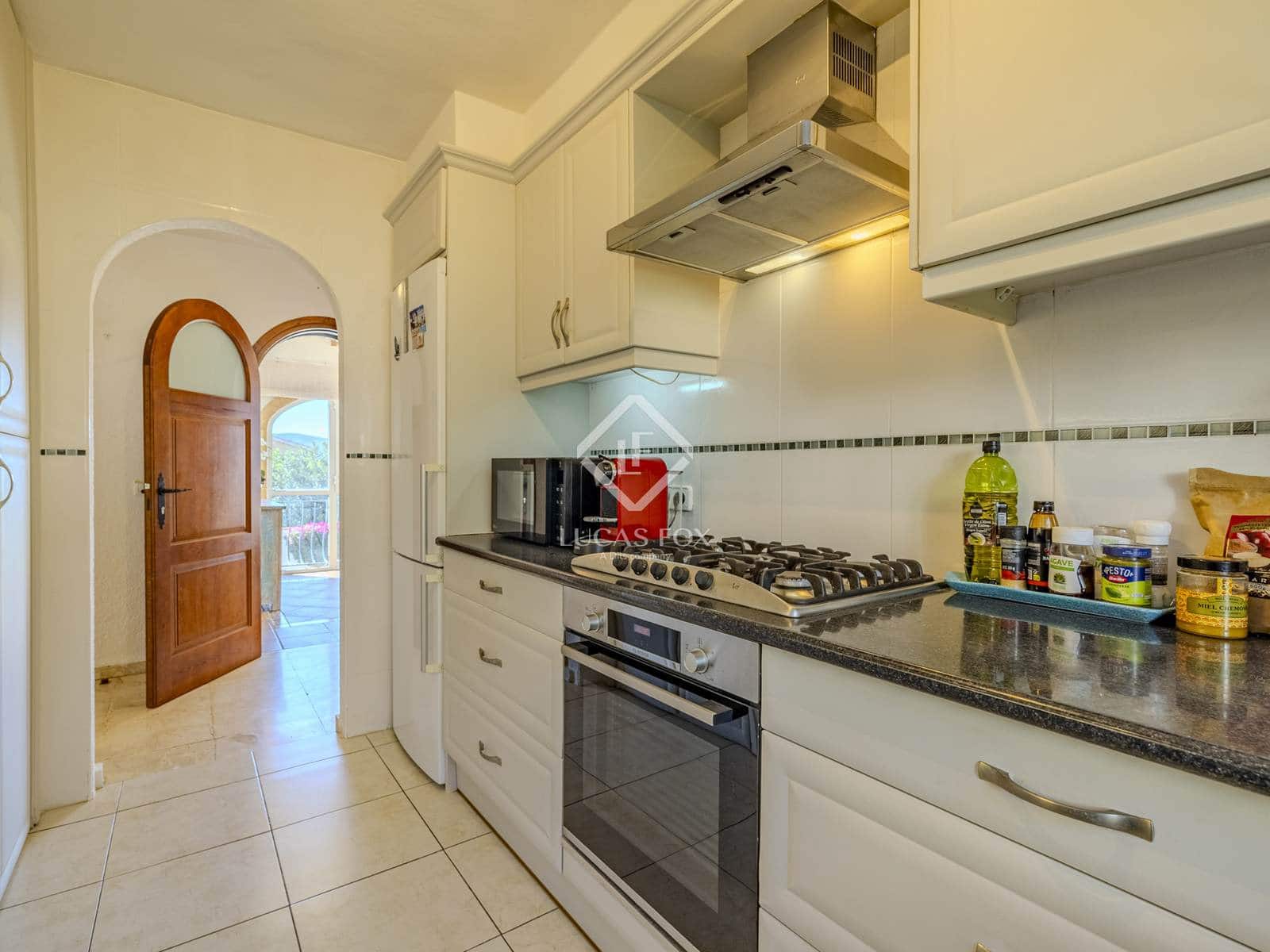 6 bedroom Villa for sale in Javea / Xabia with pool garage - € 1,200,000 (Ref: 9412807)