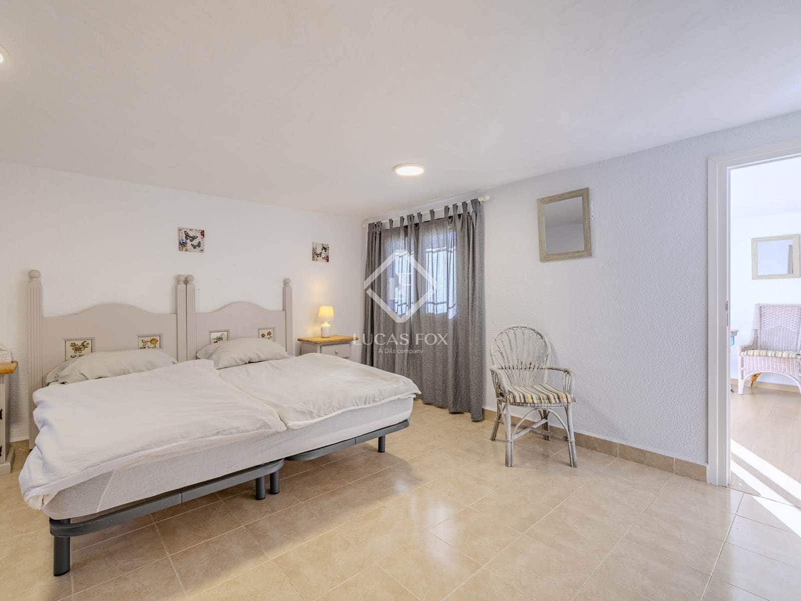 6 bedroom Villa for sale in Javea / Xabia with pool garage - € 1,200,000 (Ref: 9412807)