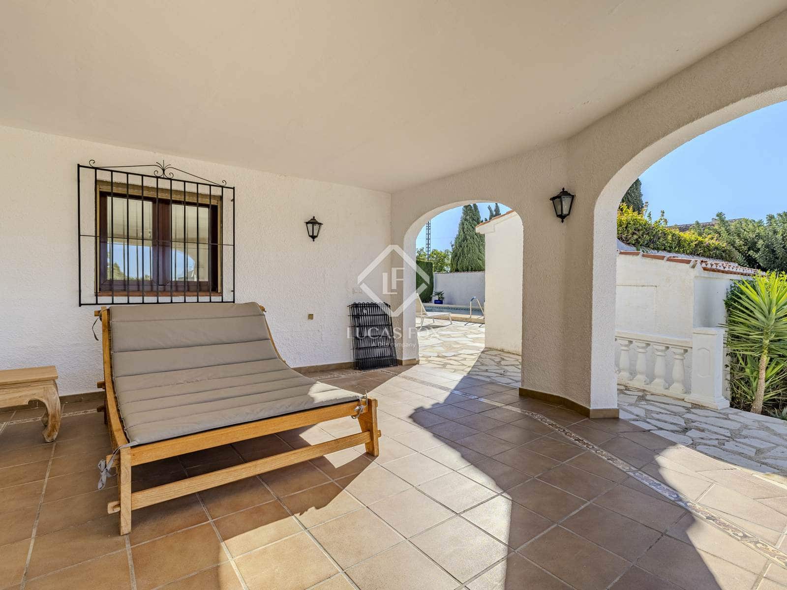 6 bedroom Villa for sale in Javea / Xabia with pool garage - € 1,200,000 (Ref: 9412807)