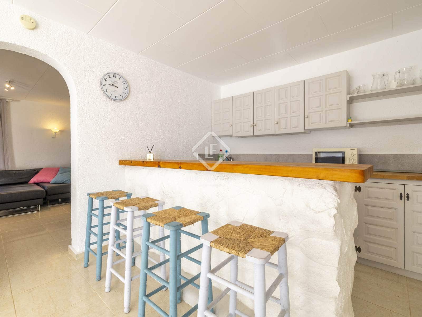 6 bedroom Villa for sale in Javea / Xabia with pool garage - € 1,200,000 (Ref: 9412807)