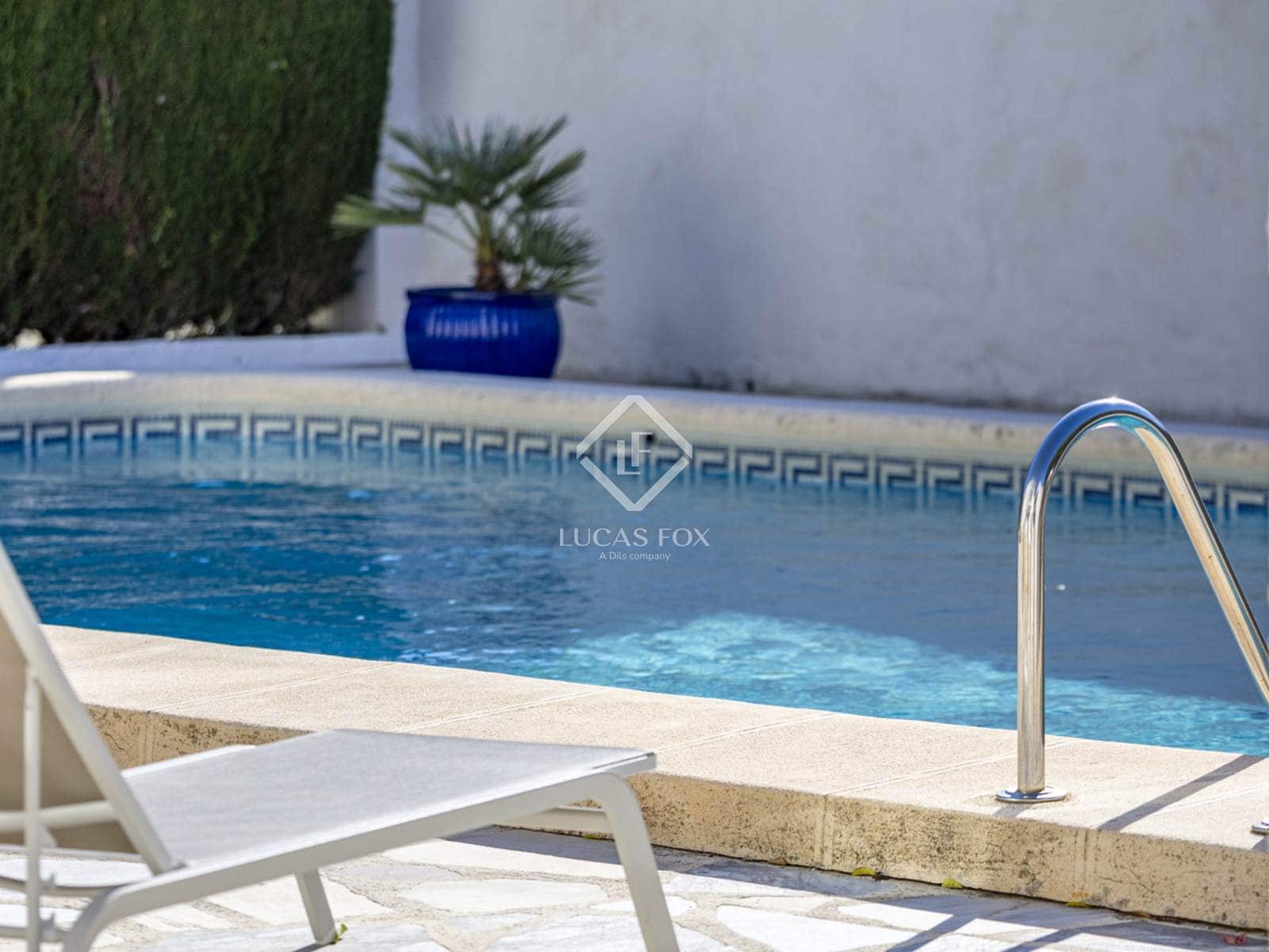 6 bedroom Villa for sale in Javea / Xabia with pool garage - € 1,200,000 (Ref: 9412807)