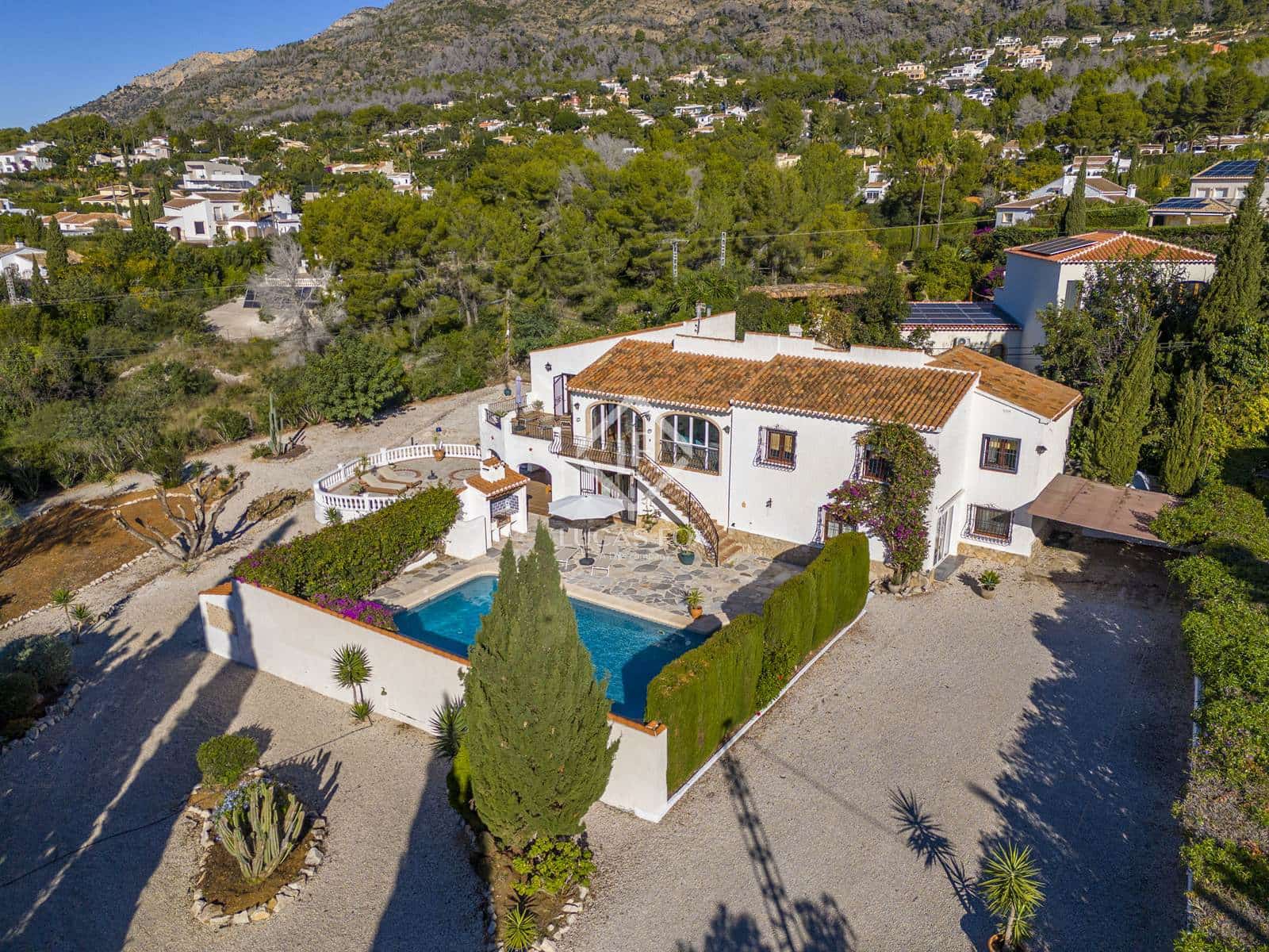 6 bedroom Villa for sale in Javea / Xabia with pool garage - € 1,200,000 (Ref: 9412807)
