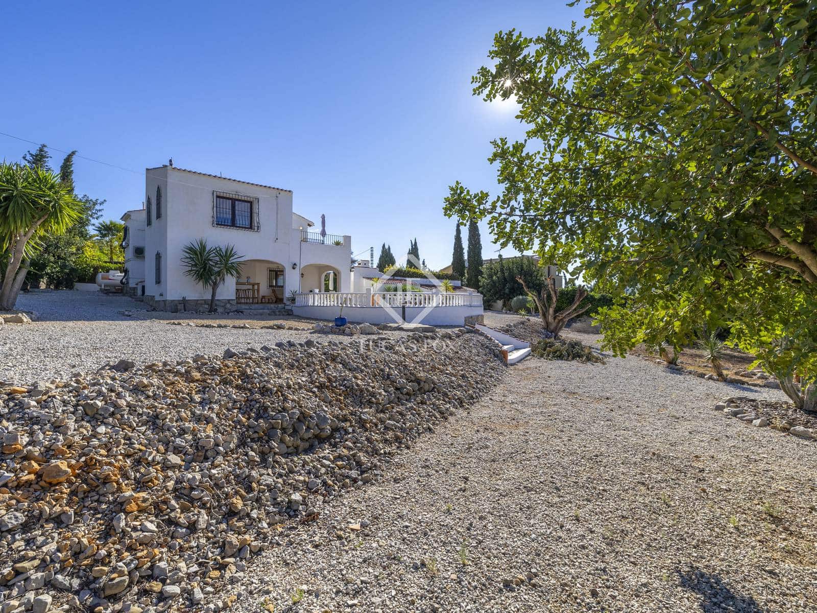 6 bedroom Villa for sale in Javea / Xabia with pool garage - € 1,200,000 (Ref: 9412807)