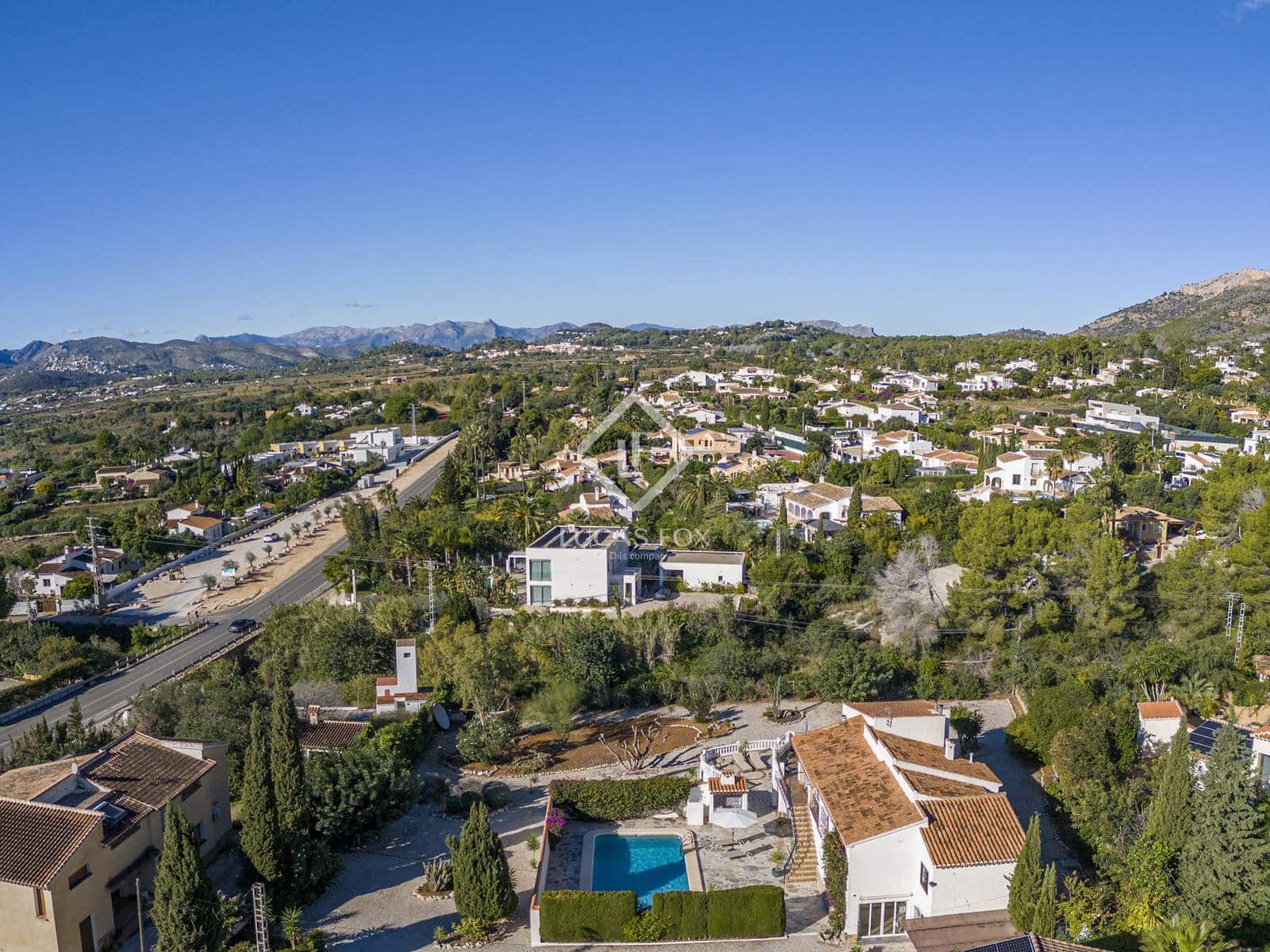 6 bedroom Villa for sale in Javea / Xabia with pool garage - € 1,200,000 (Ref: 9412807)