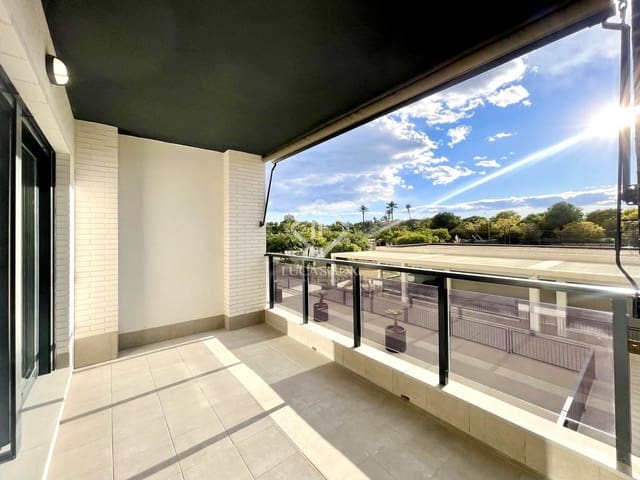 2 bedroom Apartment for sale in Alicante / Alacant city with pool garage - € 435,000 (Ref: 9412935)