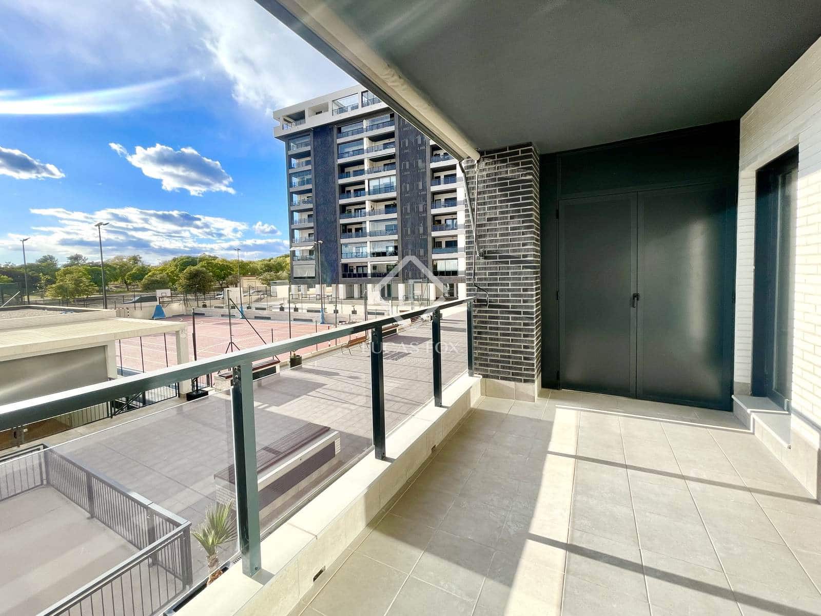 2 bedroom Apartment for sale in Alicante / Alacant city with pool garage - € 435,000 (Ref: 9412935)