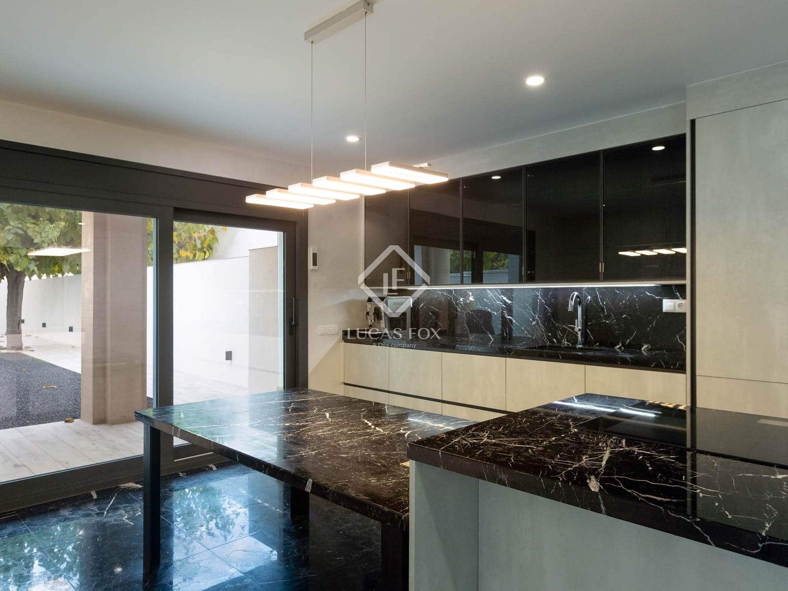 3 slaapkamer Villa te koop in Caldes d'Estrac met garage - € 1.650.000 (Ref: 9414915)