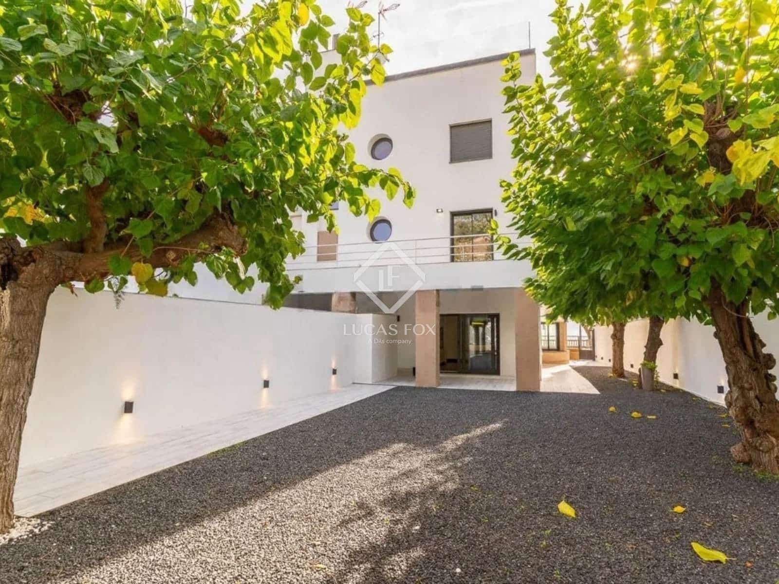 3 slaapkamer Villa te koop in Caldes d'Estrac met garage - € 1.650.000 (Ref: 9414915)