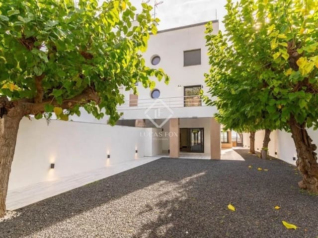 3 slaapkamer Villa te koop in Caldes d'Estrac met garage - € 1.650.000 (Ref: 9414915)