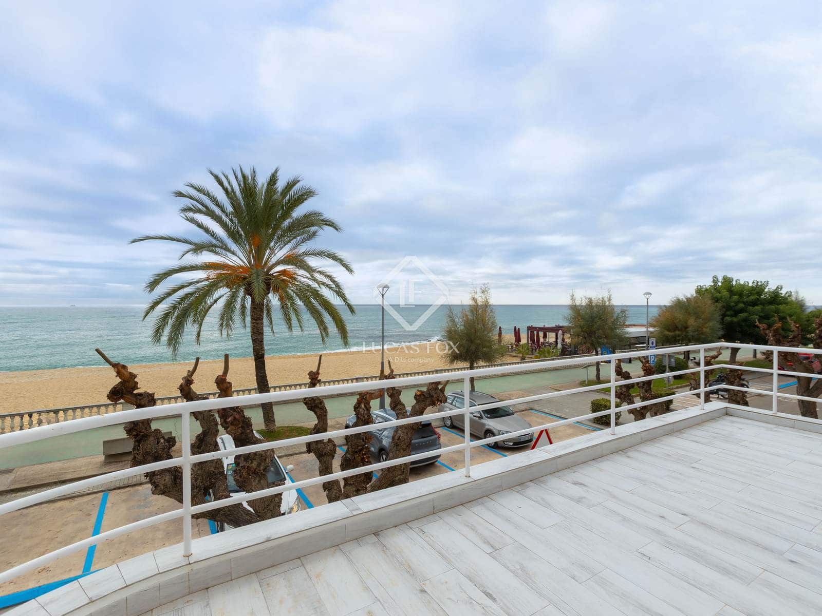 3 slaapkamer Villa te koop in Caldes d'Estrac met garage - € 1.650.000 (Ref: 9414915)