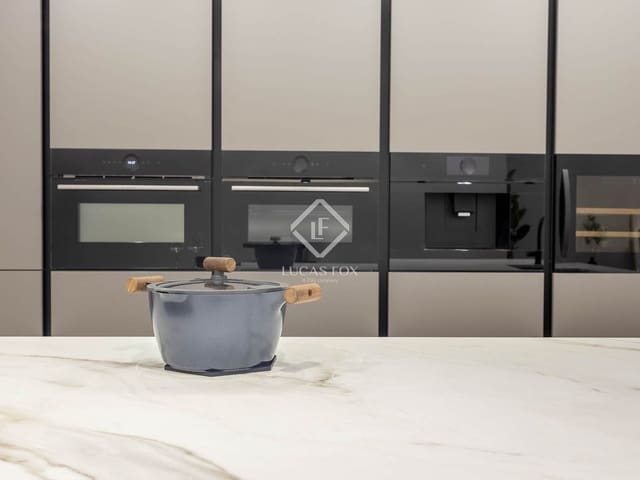 5 slaapkamer Appartement te koop in Valencia stad - € 990.000 (Ref: 9414917)