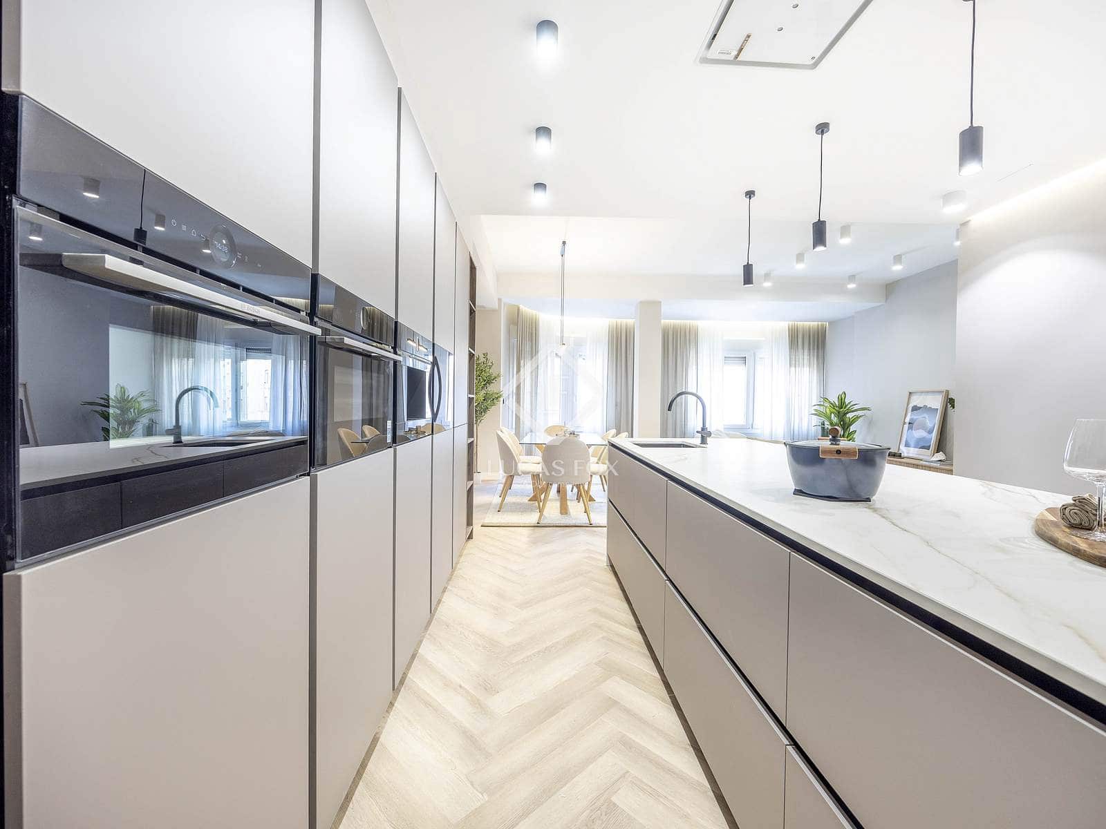 5 slaapkamer Appartement te koop in Valencia stad - € 990.000 (Ref: 9414917)