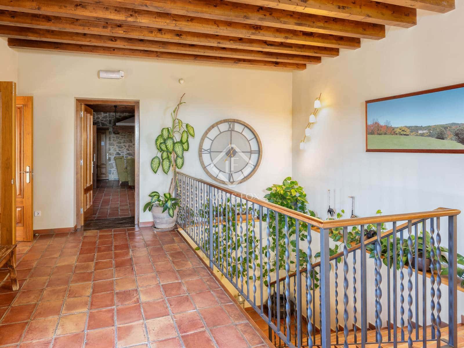 12 soverom Kommersiell til salgs i Sant Aniol de Finestres med svømmebasseng garasje - € 4 800 000 (Ref: 9414918)