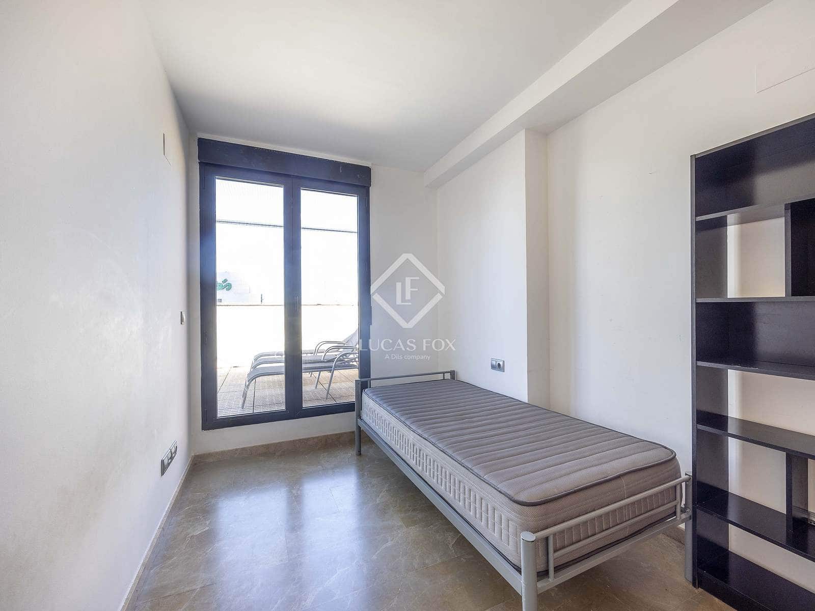 3 soverom Penthouse til leie i Valencia by med svømmebasseng garasje - € 2 700 (Ref: 9415237)