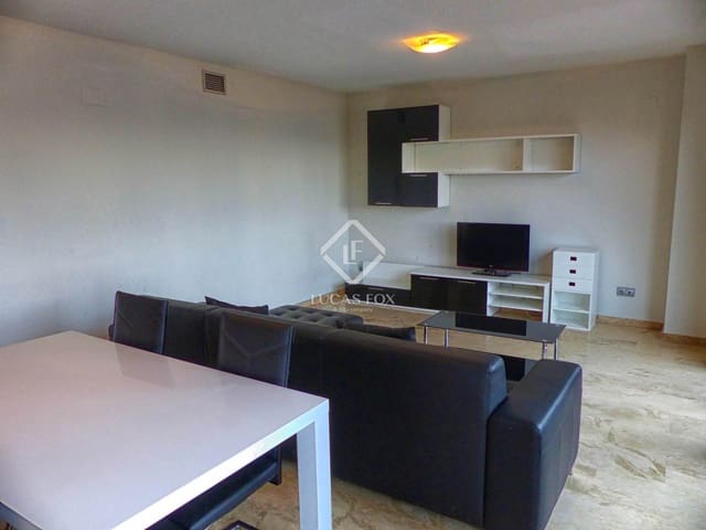 3 soverom Penthouse til leie i Valencia by med svømmebasseng garasje - € 2 700 (Ref: 9415237)