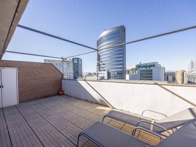3 soverom Penthouse til leie i Valencia by med svømmebasseng garasje - € 2 700 (Ref: 9415237)
