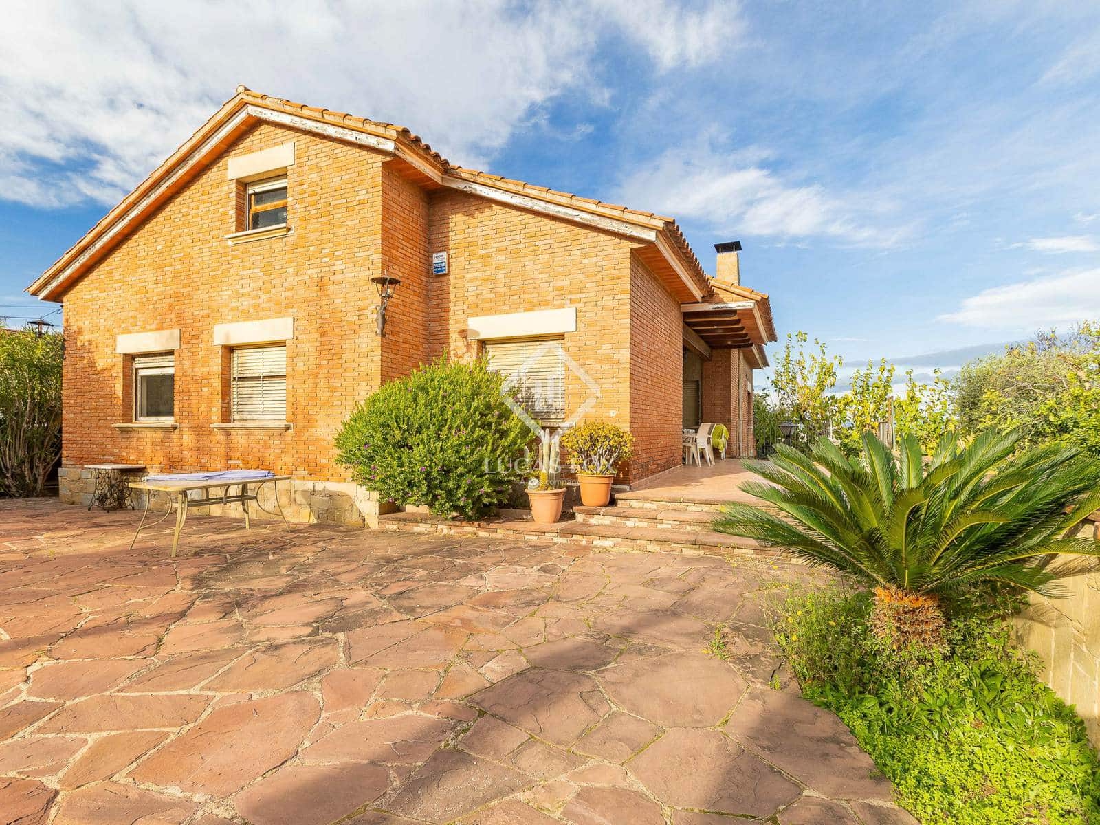 7 bedroom Villa for sale in Valldoreix with pool garage - € 1,095,000 (Ref: 9417413)