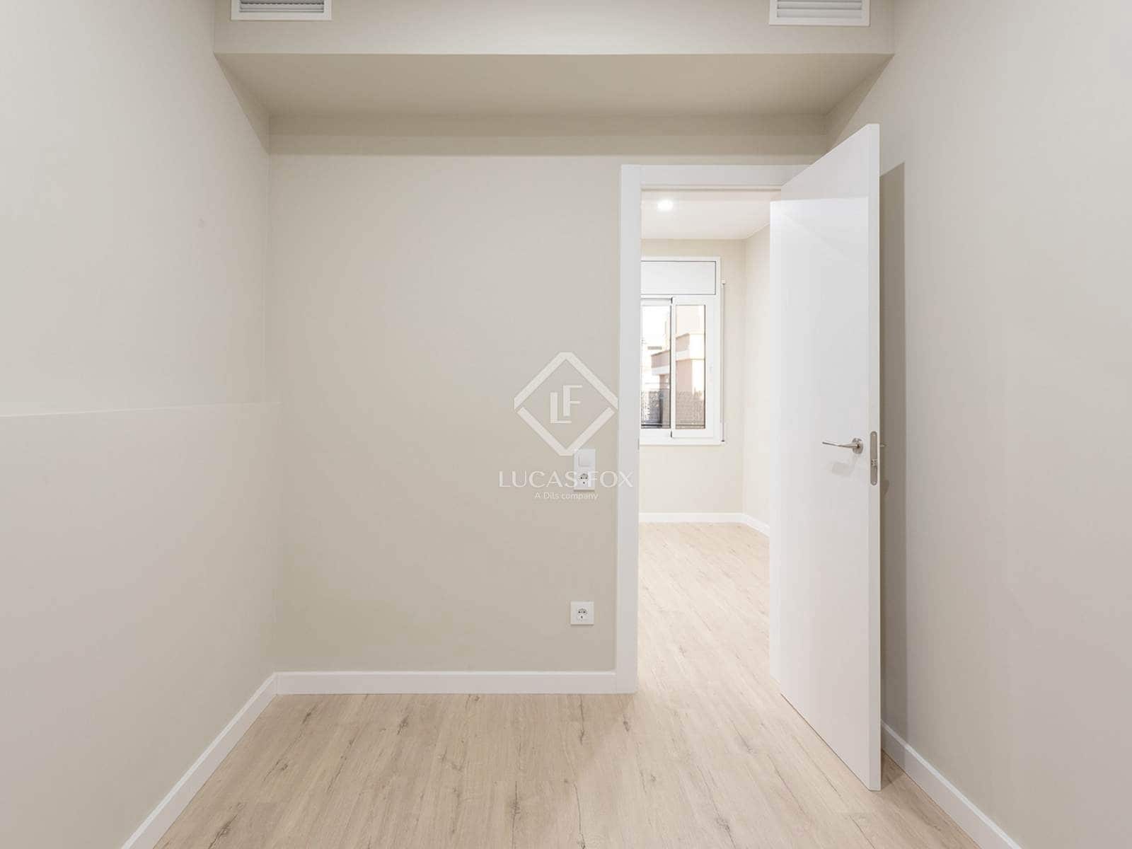 3 slaapkamer Appartement te koop in Barcelona stad - € 450.000 (Ref: 9418814)