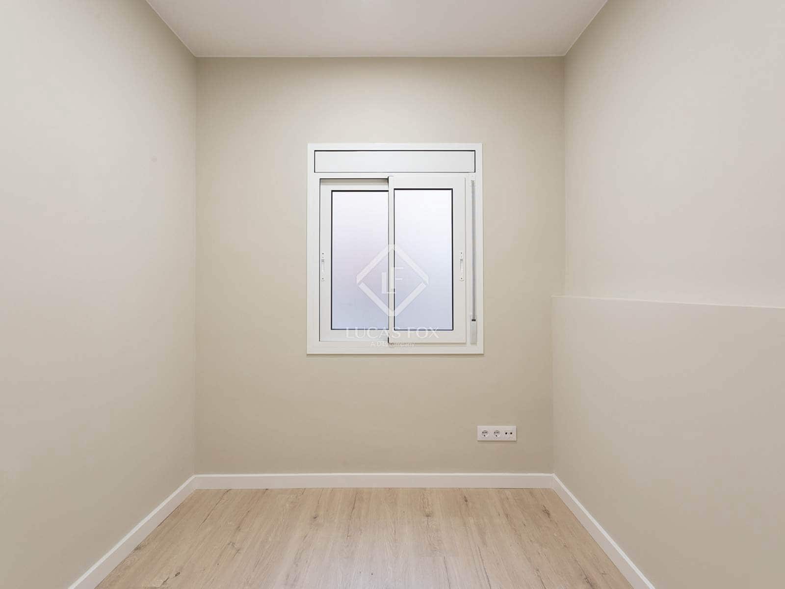 3 slaapkamer Appartement te koop in Barcelona stad - € 450.000 (Ref: 9418814)