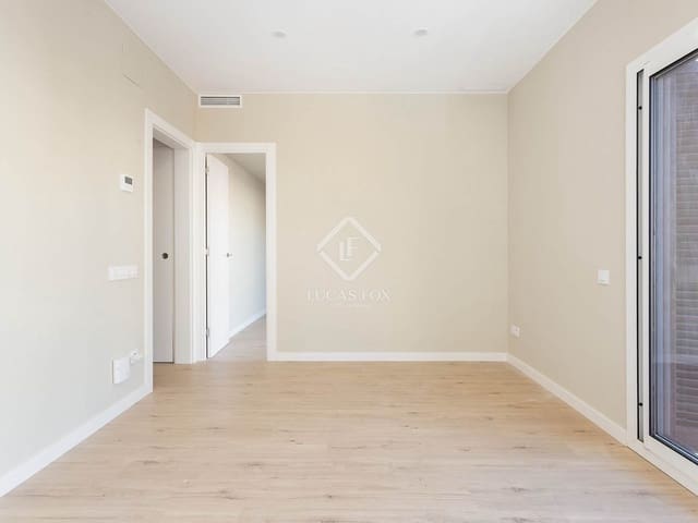 3 slaapkamer Appartement te koop in Barcelona stad - € 450.000 (Ref: 9418814)