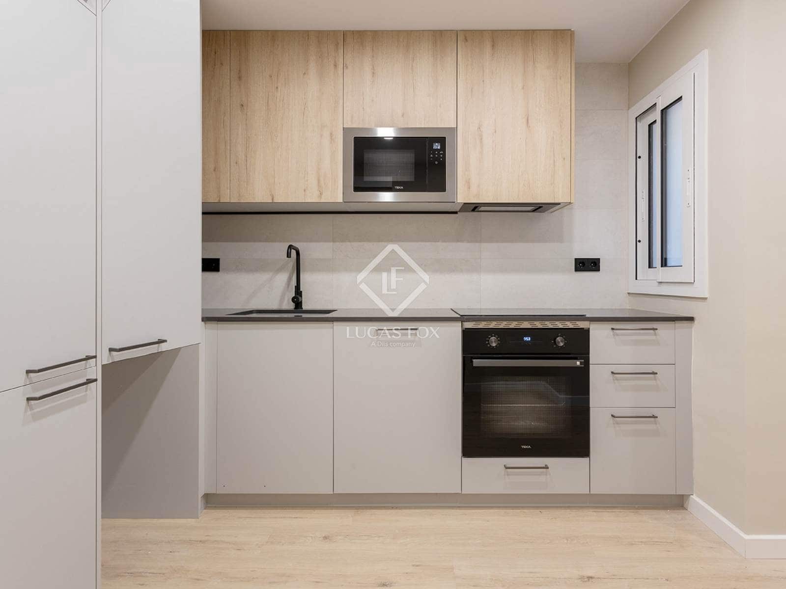 3 slaapkamer Appartement te koop in Barcelona stad - € 450.000 (Ref: 9418814)